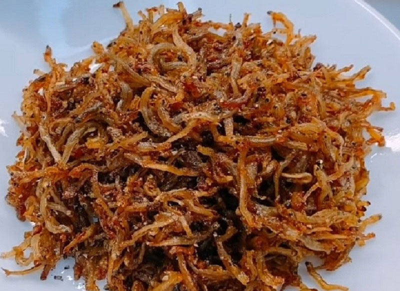 Khô cá cơm kho tiêu đậm đà
